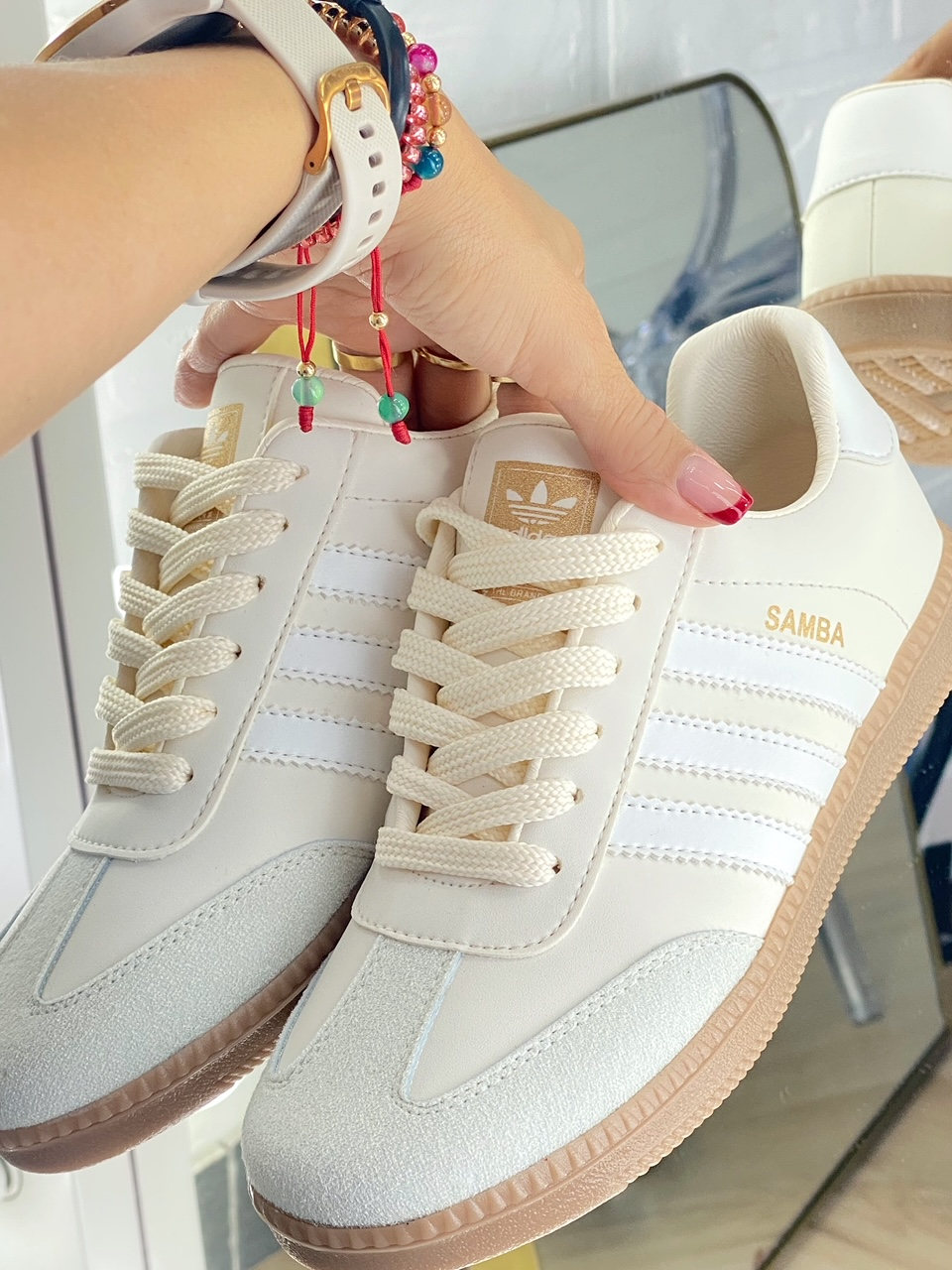 TENIS SAMBA BEIGE ACABANDO UNIDADES MIGREI OUTRO