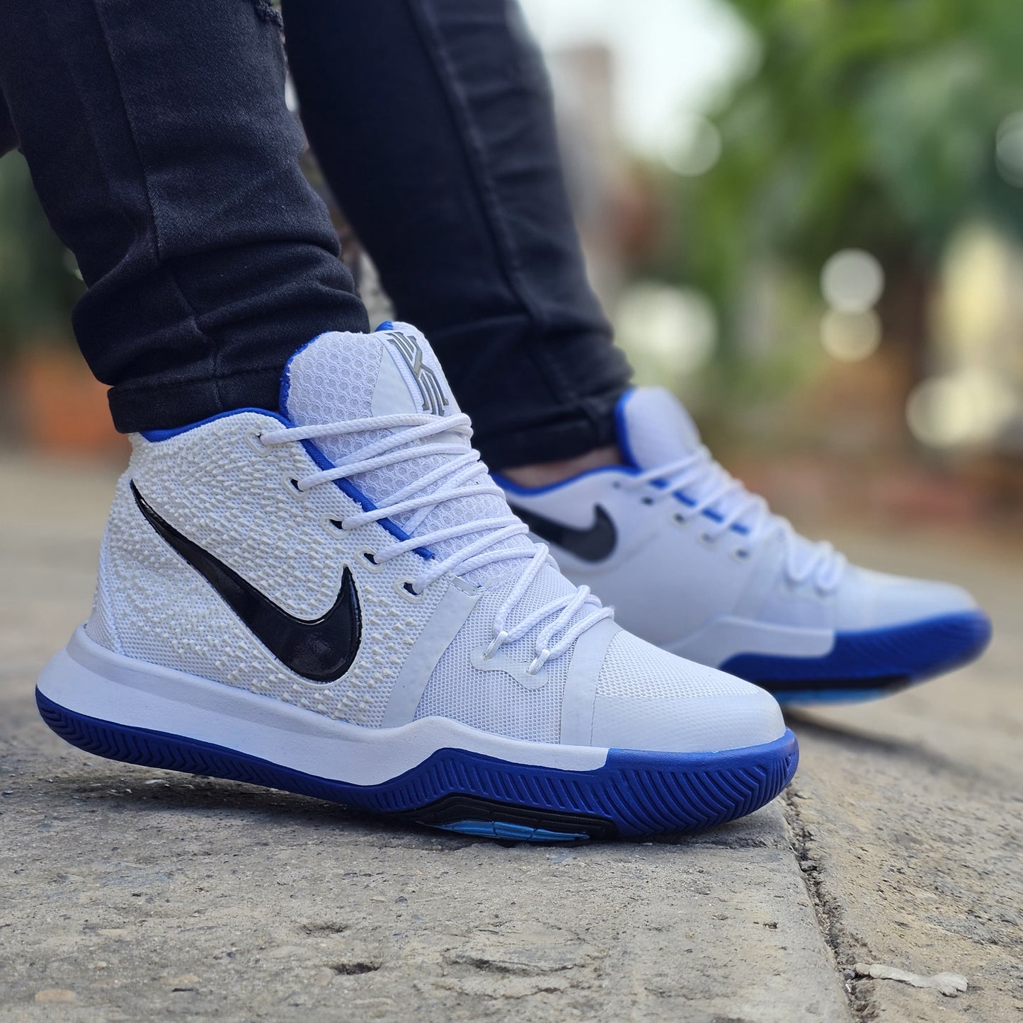 Bota Nike Kyrie +Regalo 3 Pares medias