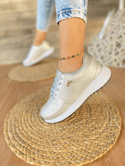 Veles Casual + Tractor