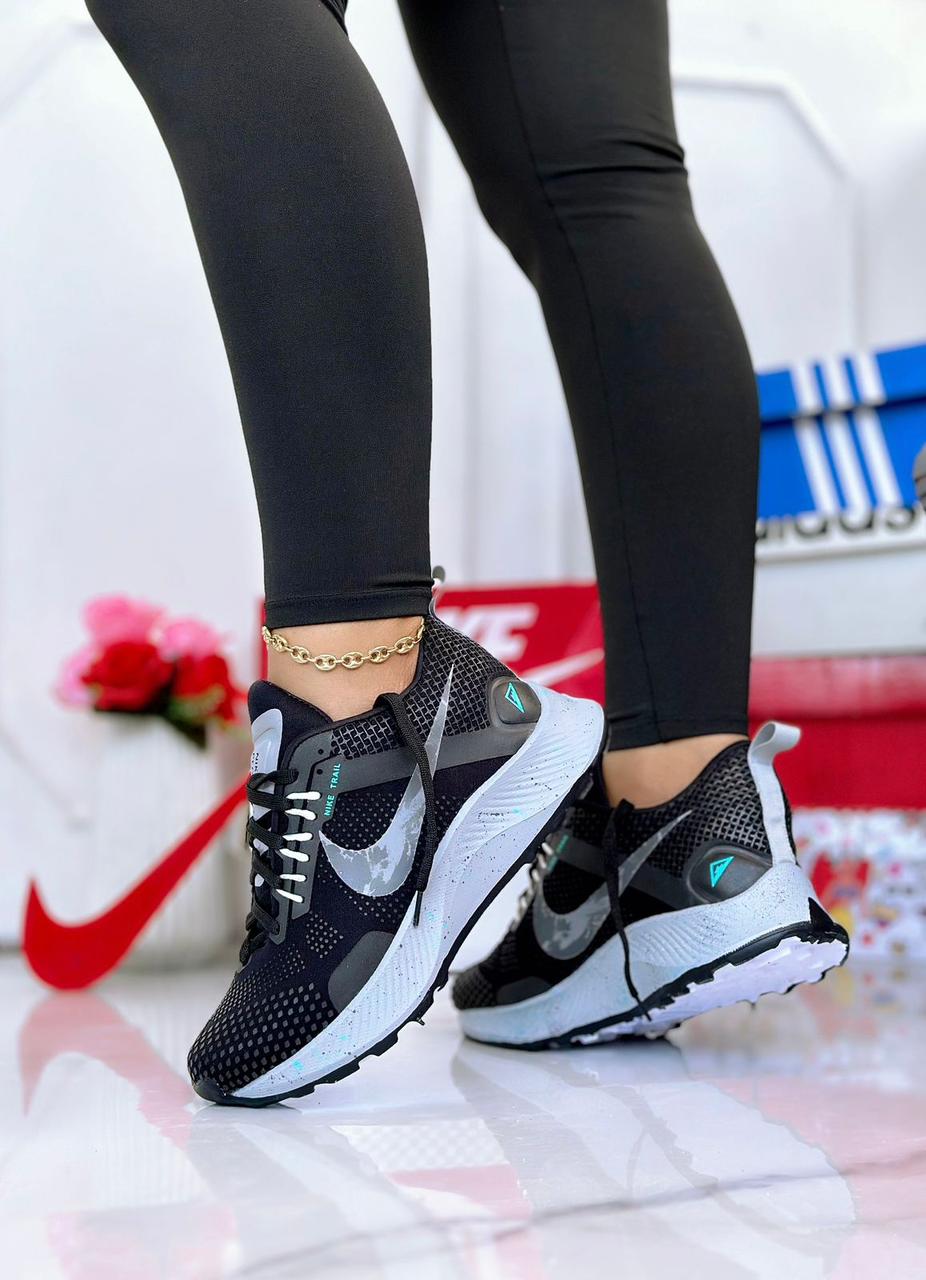 NIKE 3D