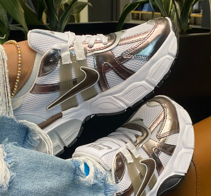 NIKE V2K MUJER - EDICIÓN LIMITADA